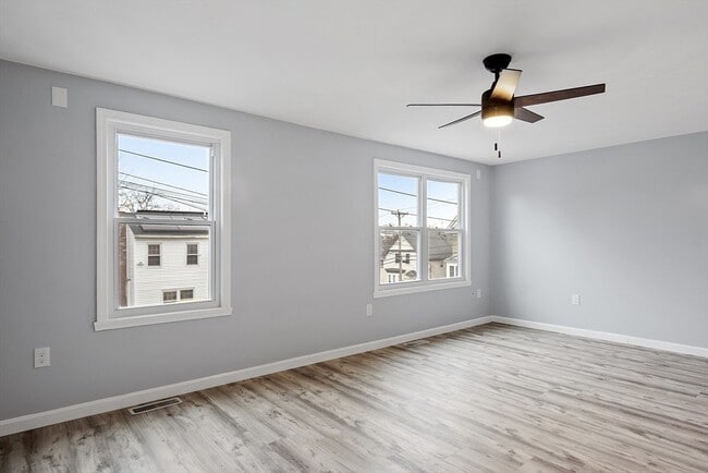 Building Photo - 4 Moran Ct