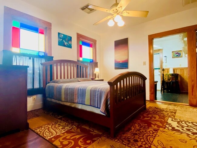 Building Photo - 2528 Ave Q 1/2