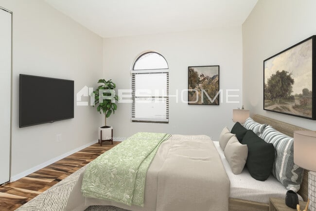 Building Photo - 5005 Oak Manor Dr
