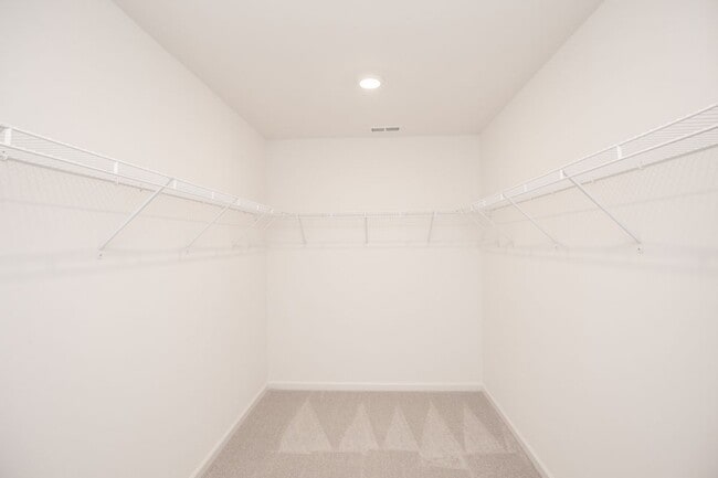 Building Photo - 101 Goshawk St