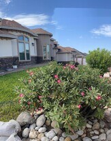 Building Photo - 929 Richland Dr