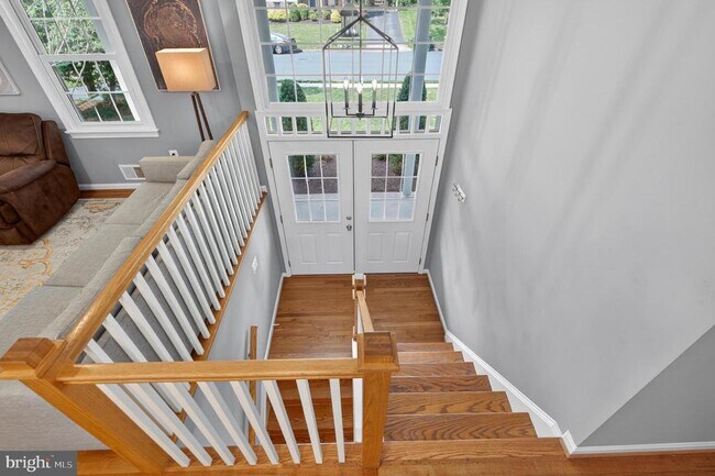Building Photo - 9801 Meadow Valley Dr
