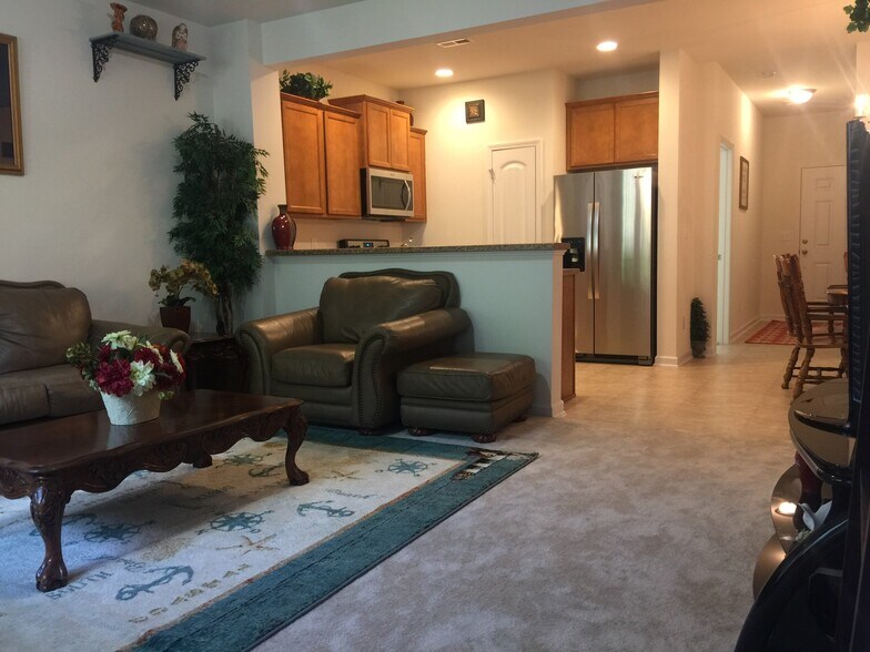 Building Photo - 748 Maypearl Ln