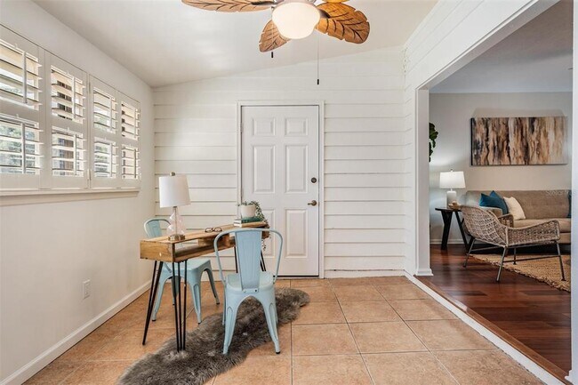 Building Photo - 14818 Winding Creek Ct