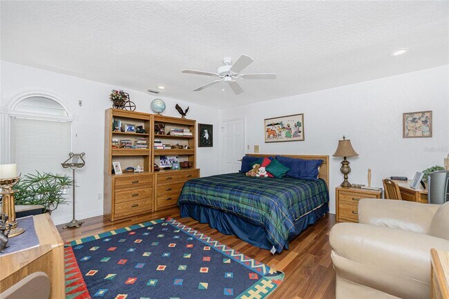 Building Photo - 202 George Rd SE