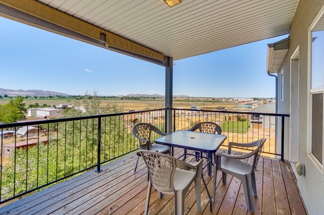 Building Photo - 48 S Cimarron Cir