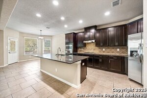 Building Photo - 15527 Birdstone Ln