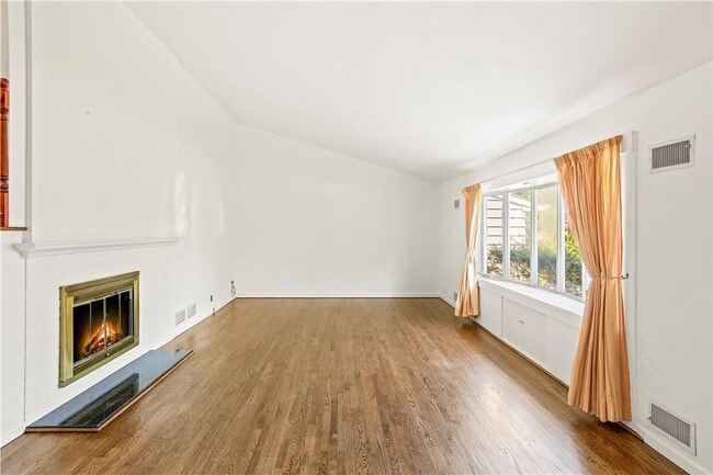 Building Photo - 372 Heathcote Rd