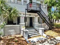 Building Photo - 626 Highland St N