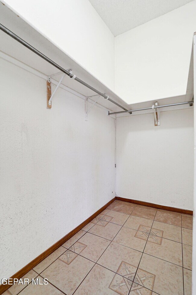 Building Photo - 6032 Belladonna Cir
