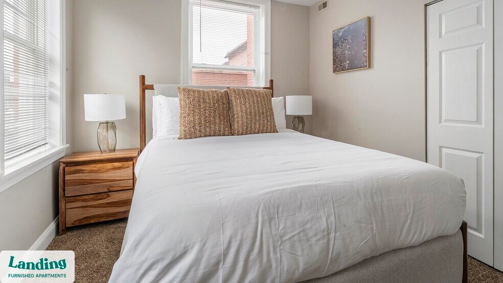 Building Photo - 617 W Lexington St