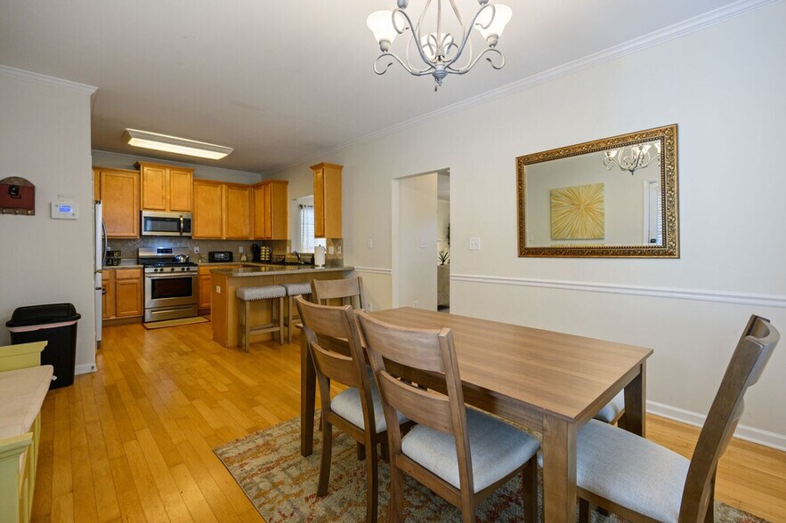 Building Photo - 4620 Liberty Square Dr