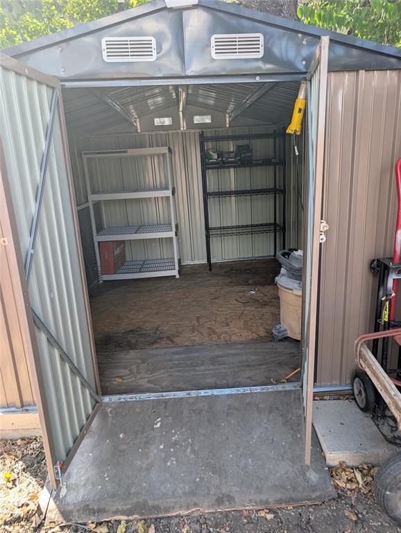 Building Photo - 1201 Doreen Ct