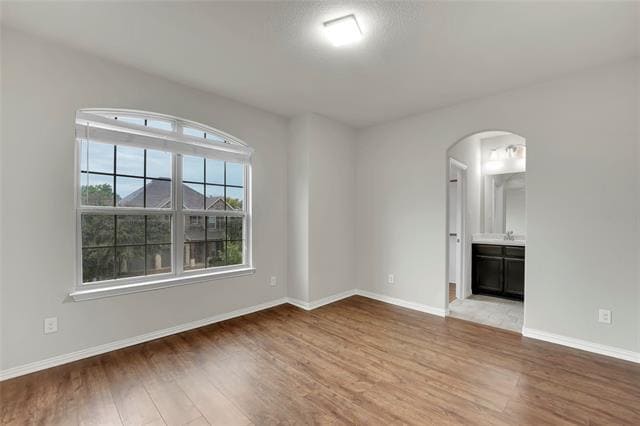 Building Photo - 1549 Sonnet Dr