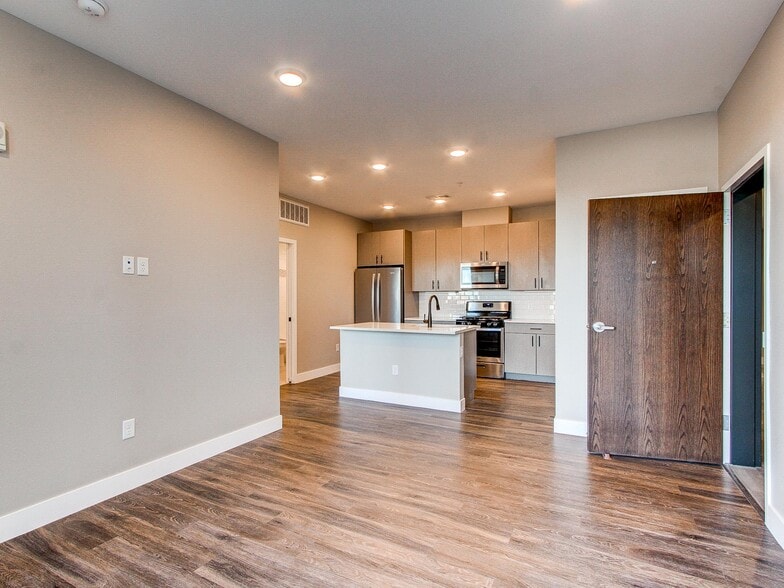 Building Photo - 2729 W 28th Ave