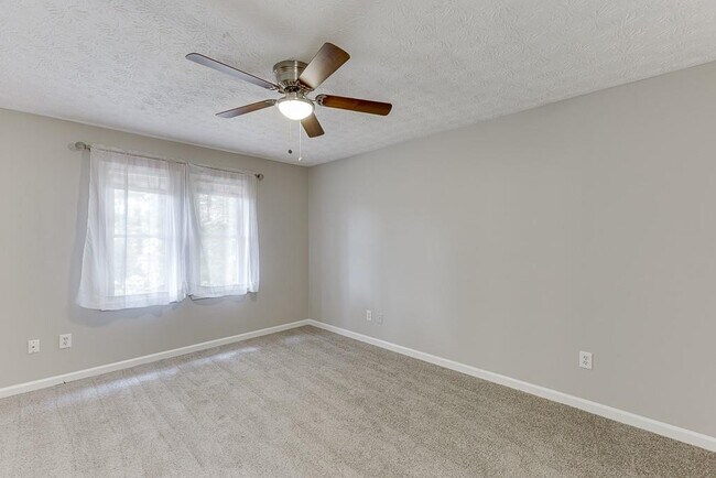 Building Photo - 1813 Rambling Woods Dr NW