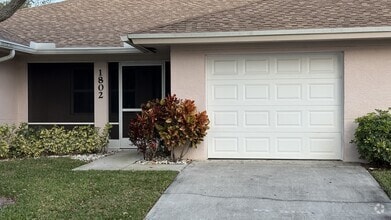 Building Photo - 1802 Blue Heron Ln