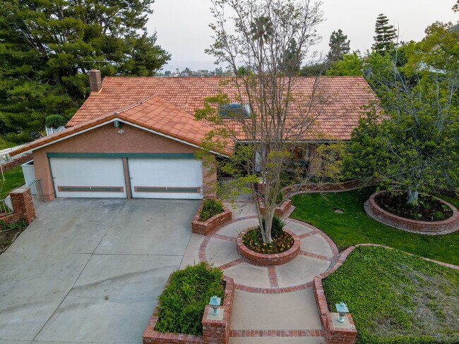 Building Photo - 920 Stewarton Way