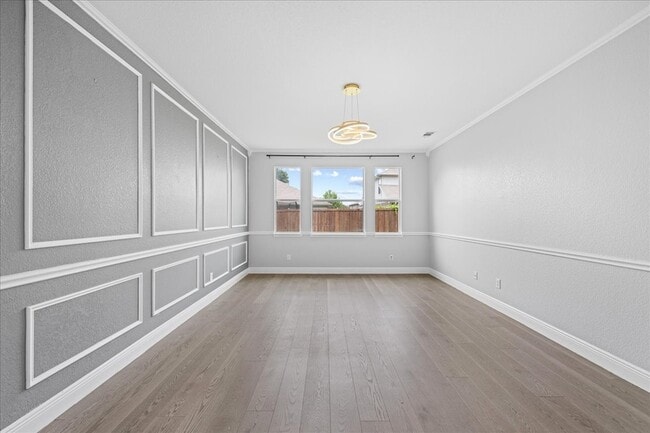 Building Photo - 1223 Mallard Creek Dr