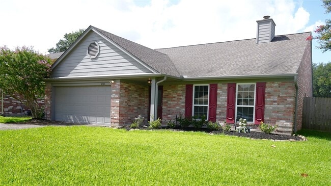 Building Photo - 18143 Forest Cedars Dr