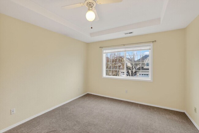 Building Photo - 42016 NW Barton Ct