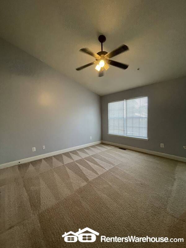 Building Photo - 402 Callander Way