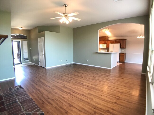 Building Photo - 16224 Panther Way