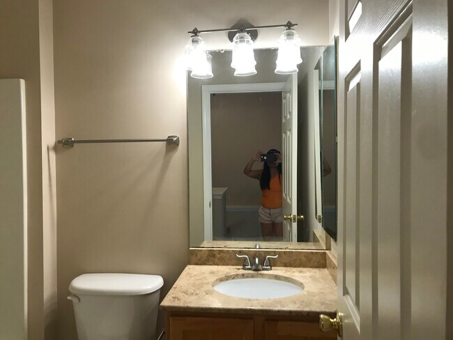 Building Photo - 18651 Shawnee Ridge Rd