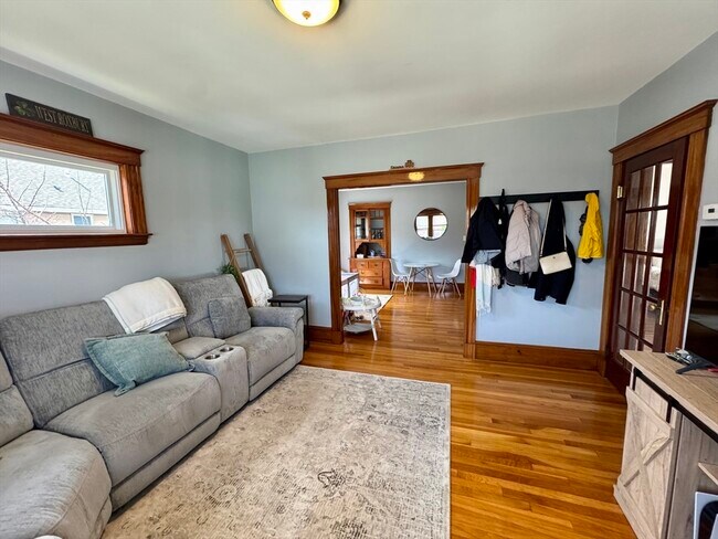 Building Photo - 141 Walworth St