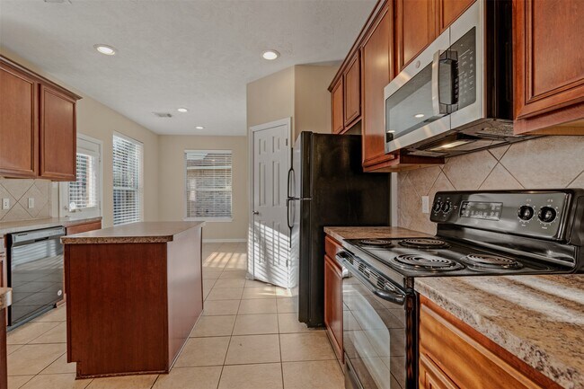 Building Photo - 118 Bryce Branch Cir