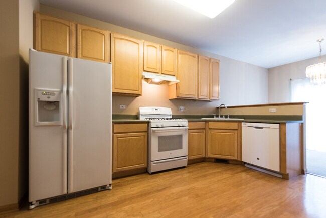 Building Photo - 309 Abington Woods Dr