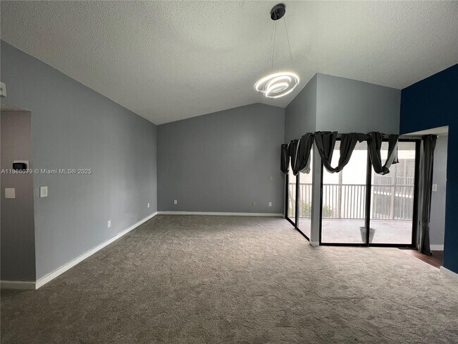 Building Photo - 809 Hamilton Dr
