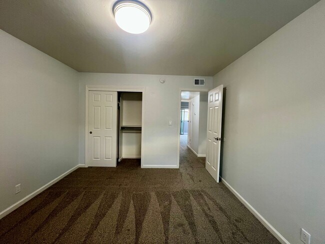 Building Photo - Modern Renovated 2-Bedroom in Santa Clara | Prime Location Near Apple, Nvidia & Major Highways