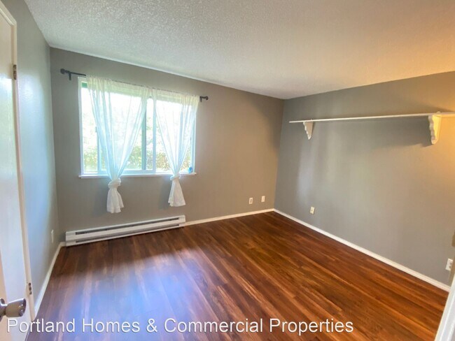 Building Photo - 2 br, 1 bath House - 832 SE Lambert Circle