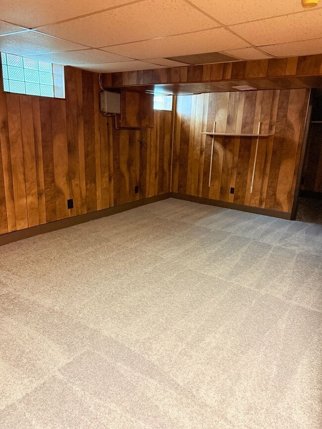 Building Photo - Newly Remodeled 3-Bed, 2-Bath Ranch Style Home