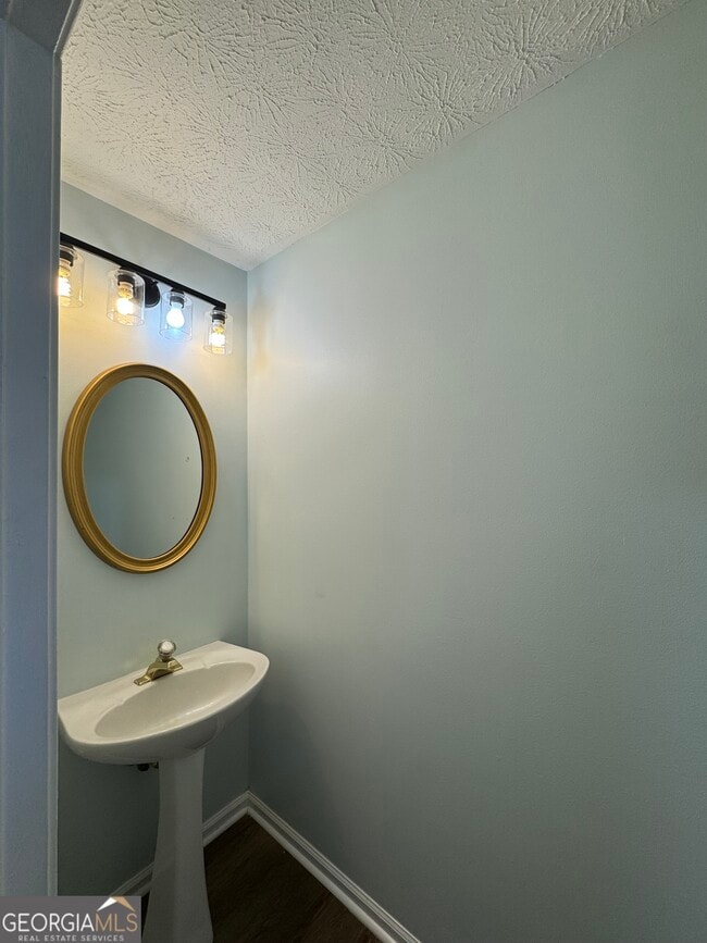 Building Photo - 1009 Chads Ridge Dr