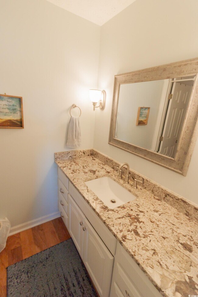 Building Photo - 697 Tupelo Ln