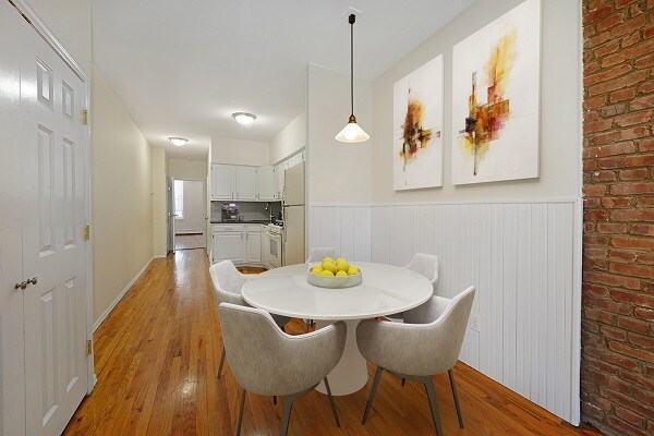 Building Photo - 117 Washington St