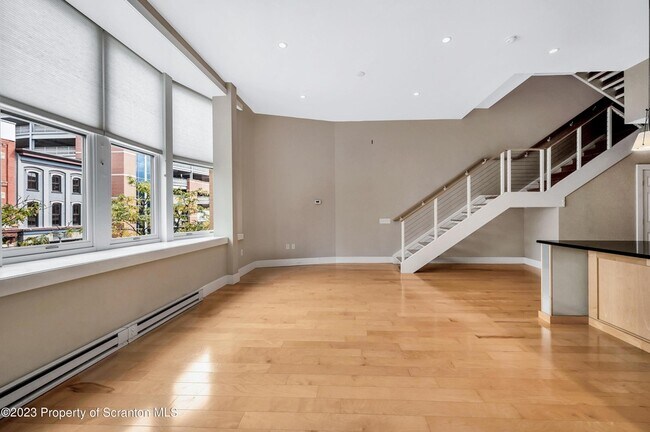 Building Photo - 509 Bogart Pl