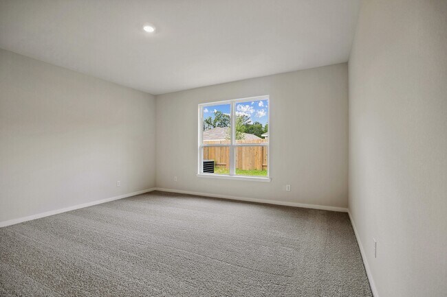 Building Photo - 15642 Honey Cv Dr