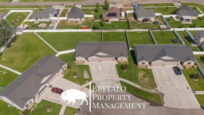 Building Photo - 4211 Roy Cir