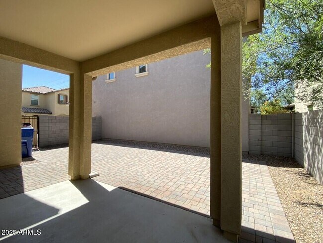 Building Photo - 6843 E Peralta Cir