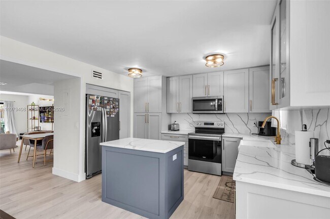 Building Photo - 1305 NW 122nd Terrace