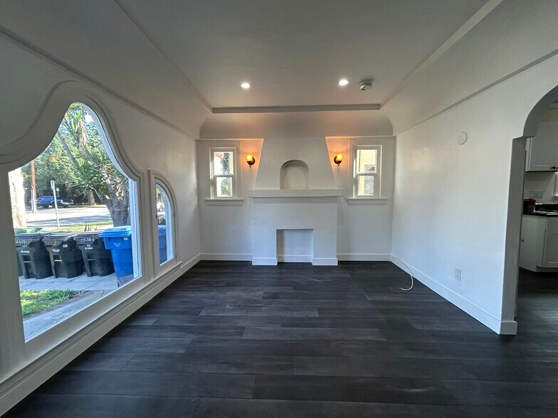 Building Photo - 3308 Glenhurst Ave