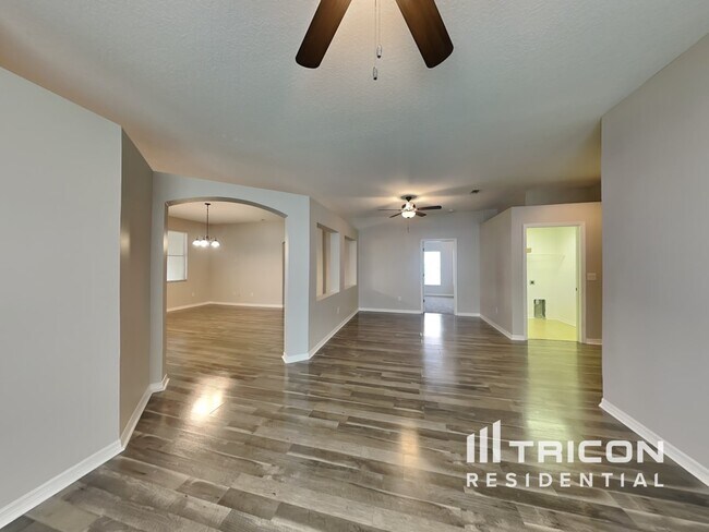 Building Photo - 1143 Emerald Hill Way