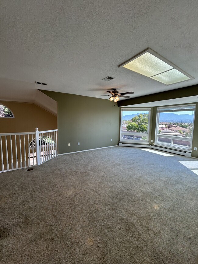 Building Photo - 8316 Calle Primera NW