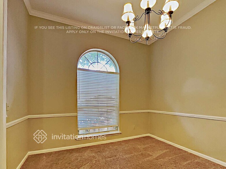 Building Photo - 11826 Clearwater Oaks Dr W
