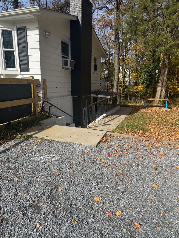 Building Photo - 17 Elliott Rd