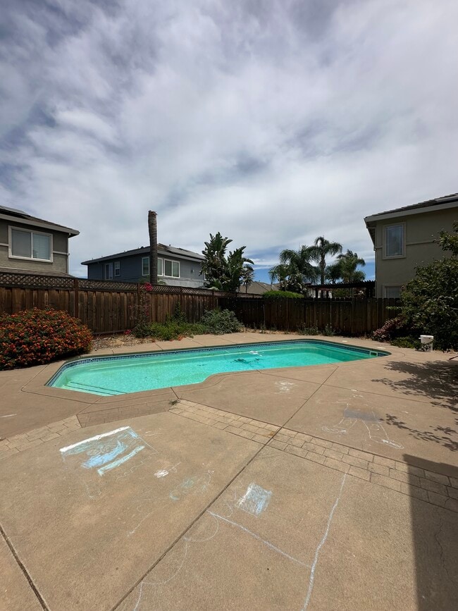 Building Photo - 1083 Somersby Way