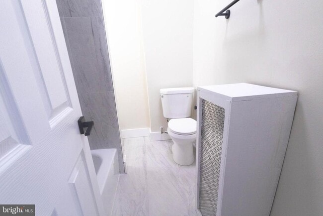 Building Photo - 5981 N 21st St